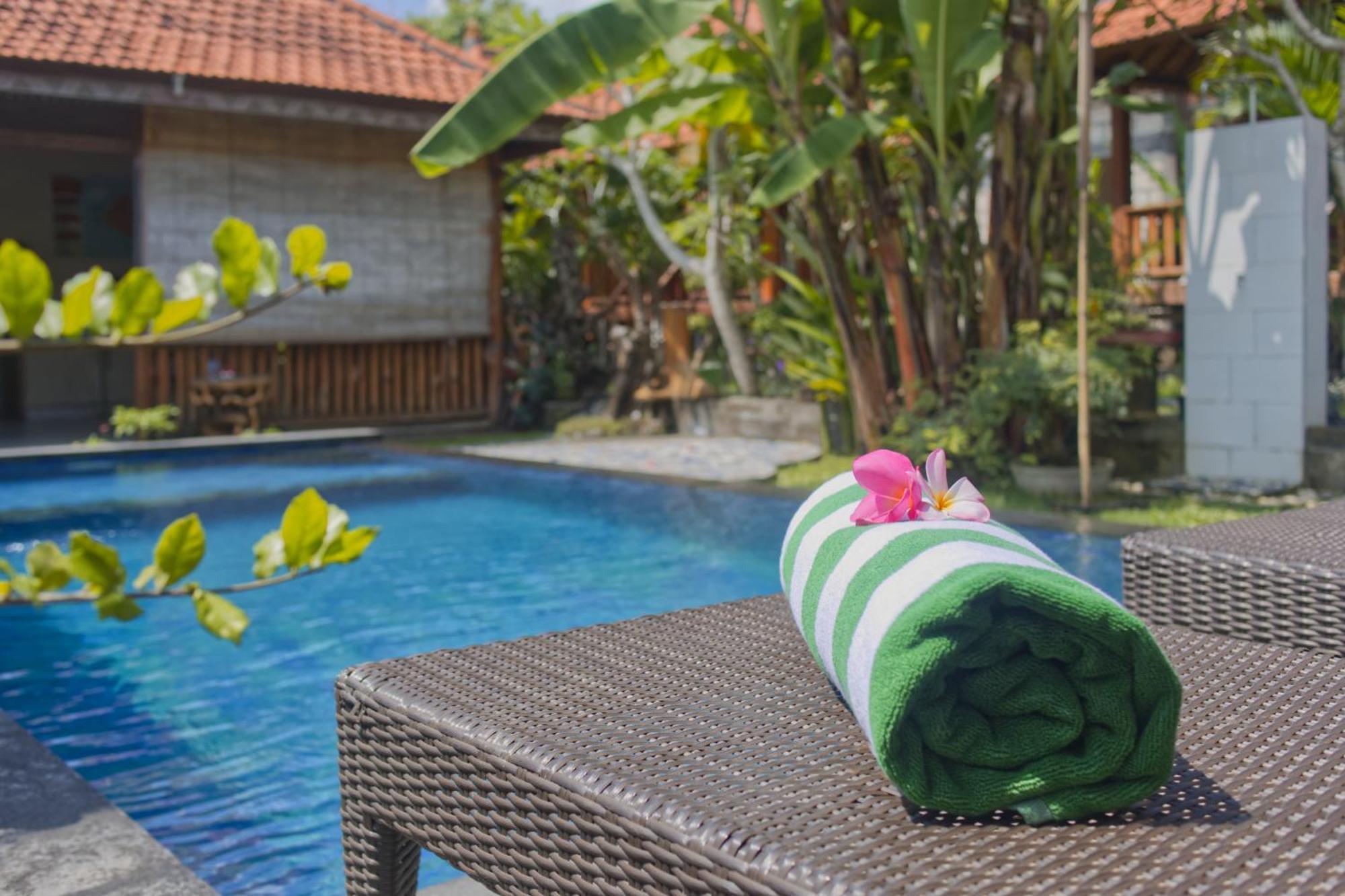 Ss Pangket Bungalow Sakti Exterior foto